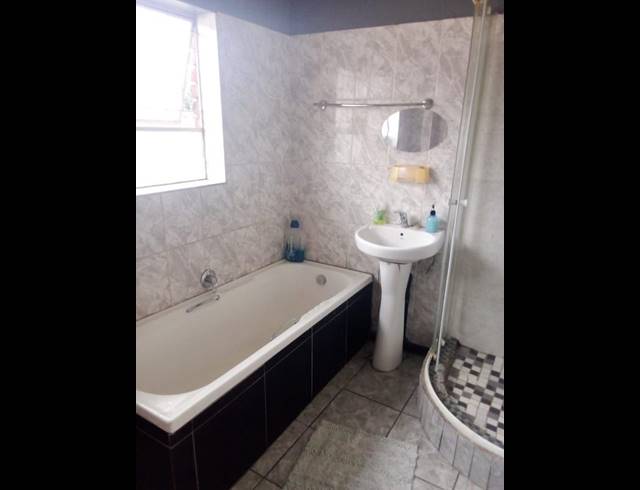 3 BEDROOM TOWNHOUSE FOR SALE IN WESPARK